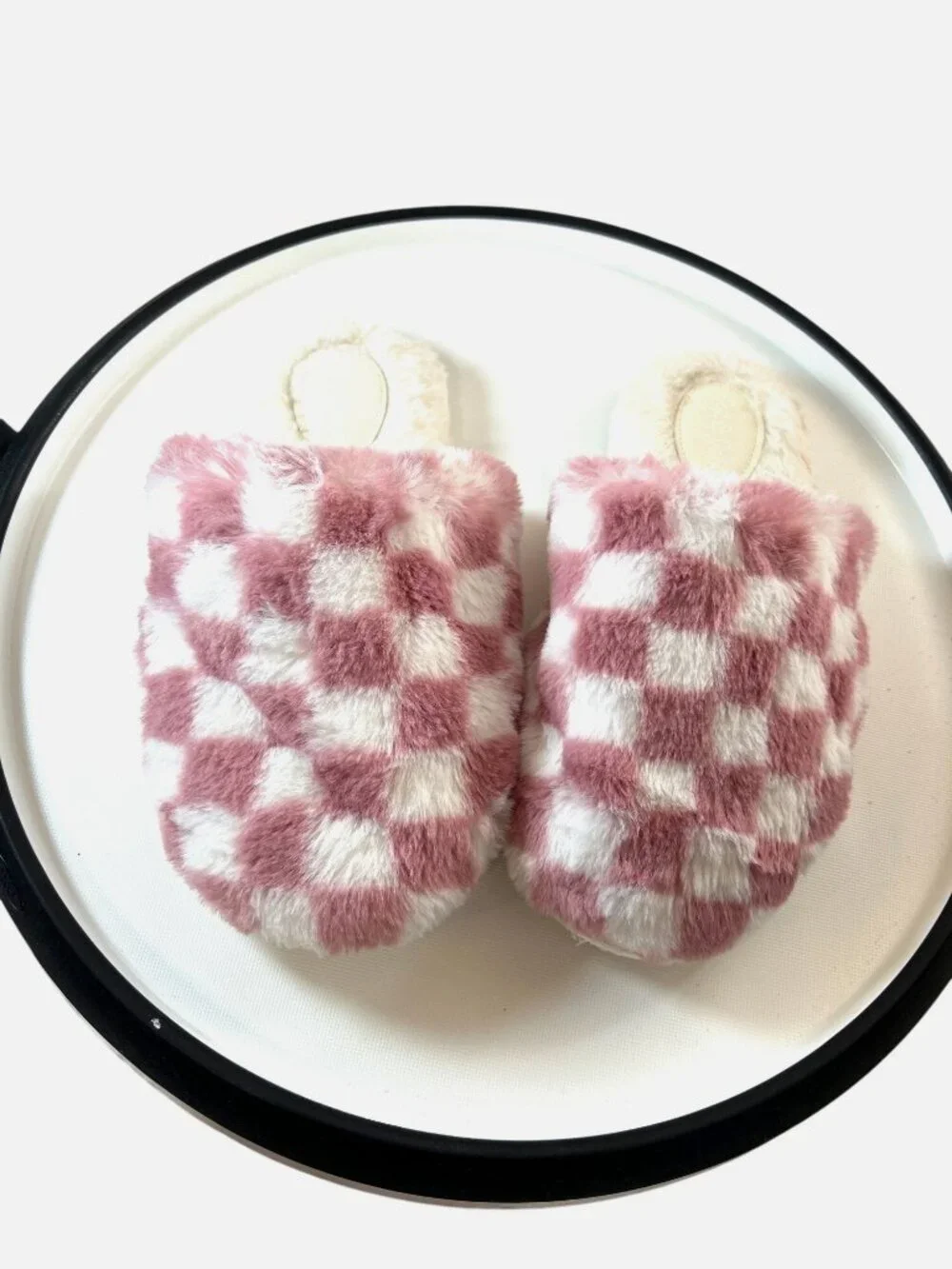 Cat & Jack Girls Slippers White/Pink Checked Size M 2-3